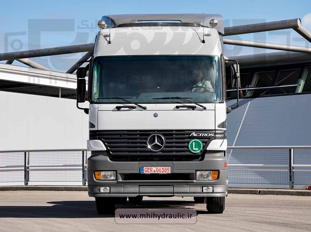 بنز آکتروس 12